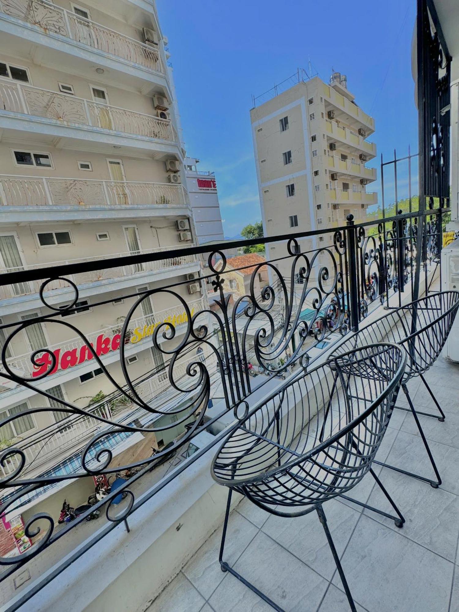 Paris Luxury Hotel & Apartment Nha Trang Exteriör bild
