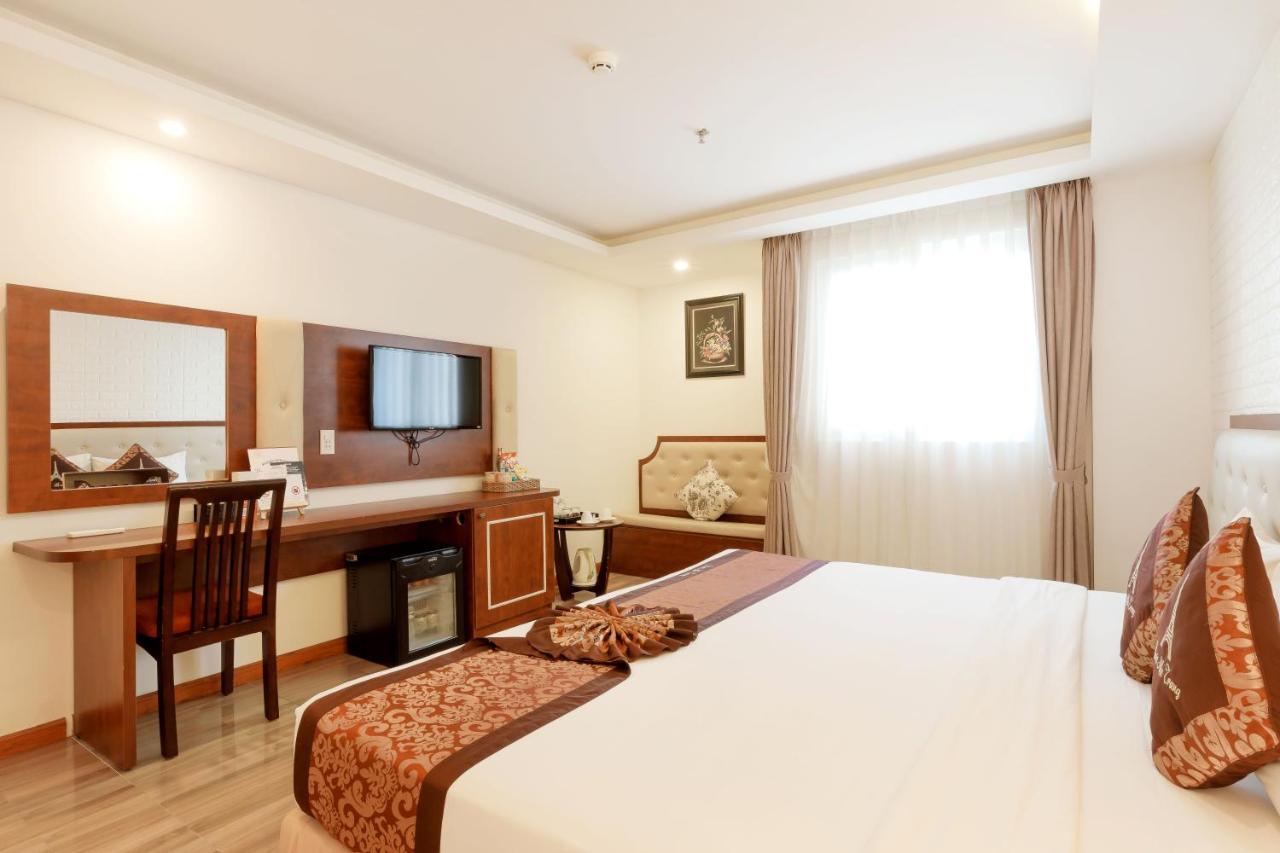 Paris Luxury Hotel & Apartment Nha Trang Exteriör bild